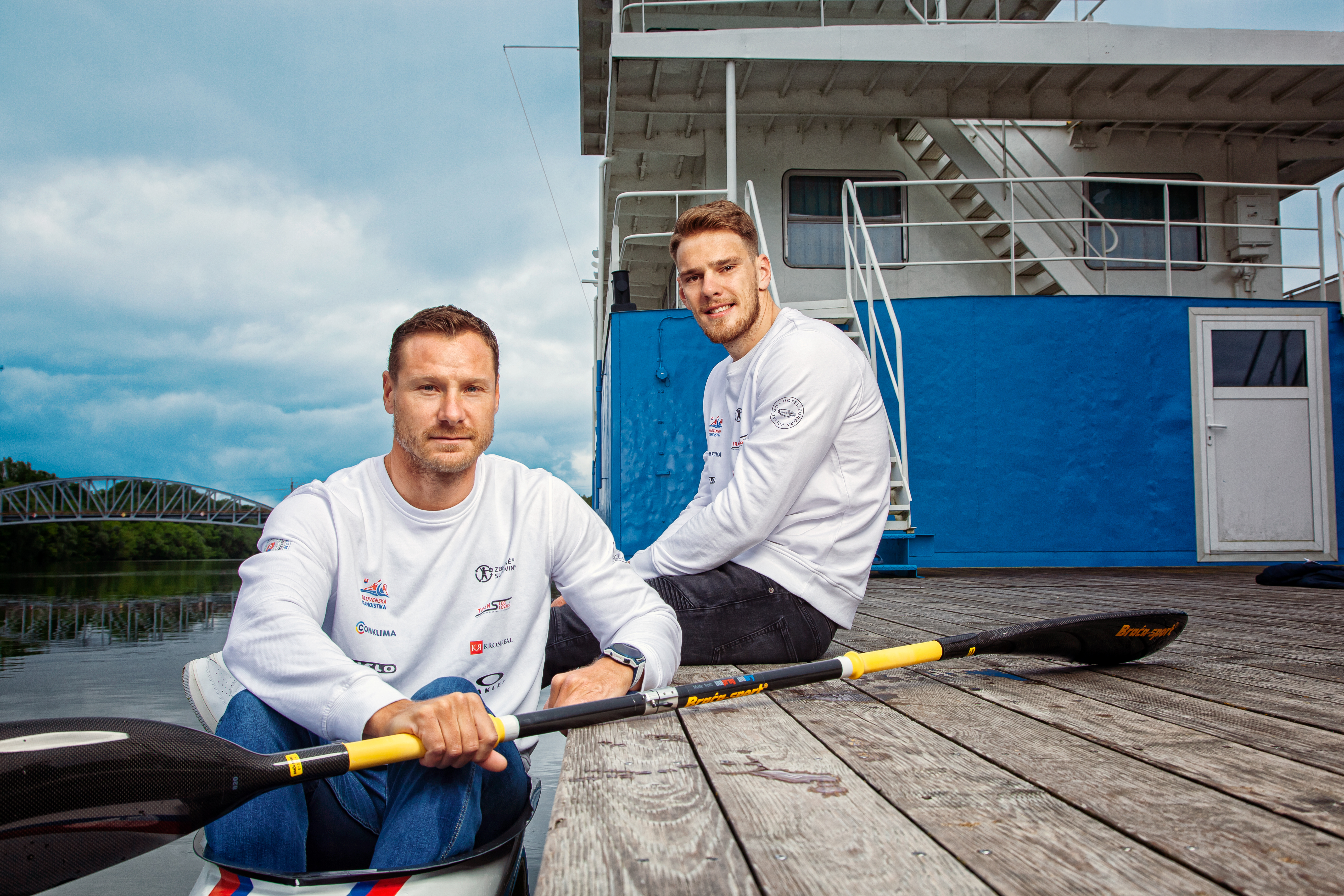 SLOVENSKÍ KAJAKÁRI SA PRIPRAVUJÚ NA OLYMPIÁDU. POMÁHAJÚ IM PRI TOM AJ POTRAVINY KRAJ